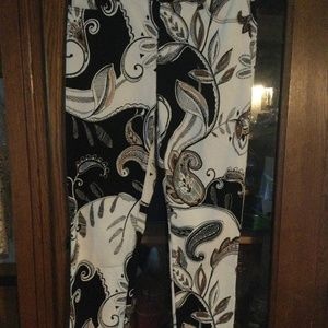 CHICOs So Slimming Girlfriend pants size .05